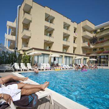 מיסאנו אדריאטיקו Park Hotel Kursaal מראה חיצוני תמונה