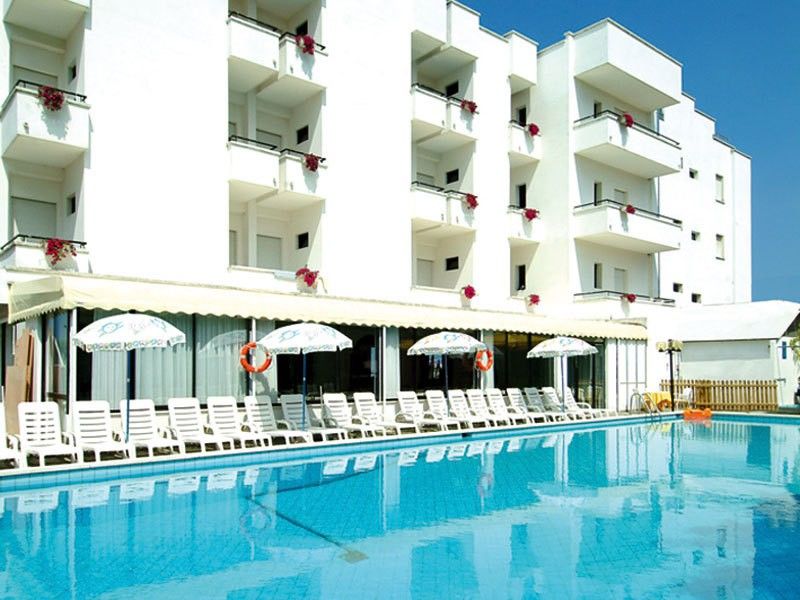 מיסאנו אדריאטיקו Park Hotel Kursaal מראה חיצוני תמונה