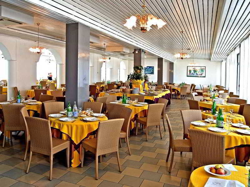 מיסאנו אדריאטיקו Park Hotel Kursaal מראה חיצוני תמונה