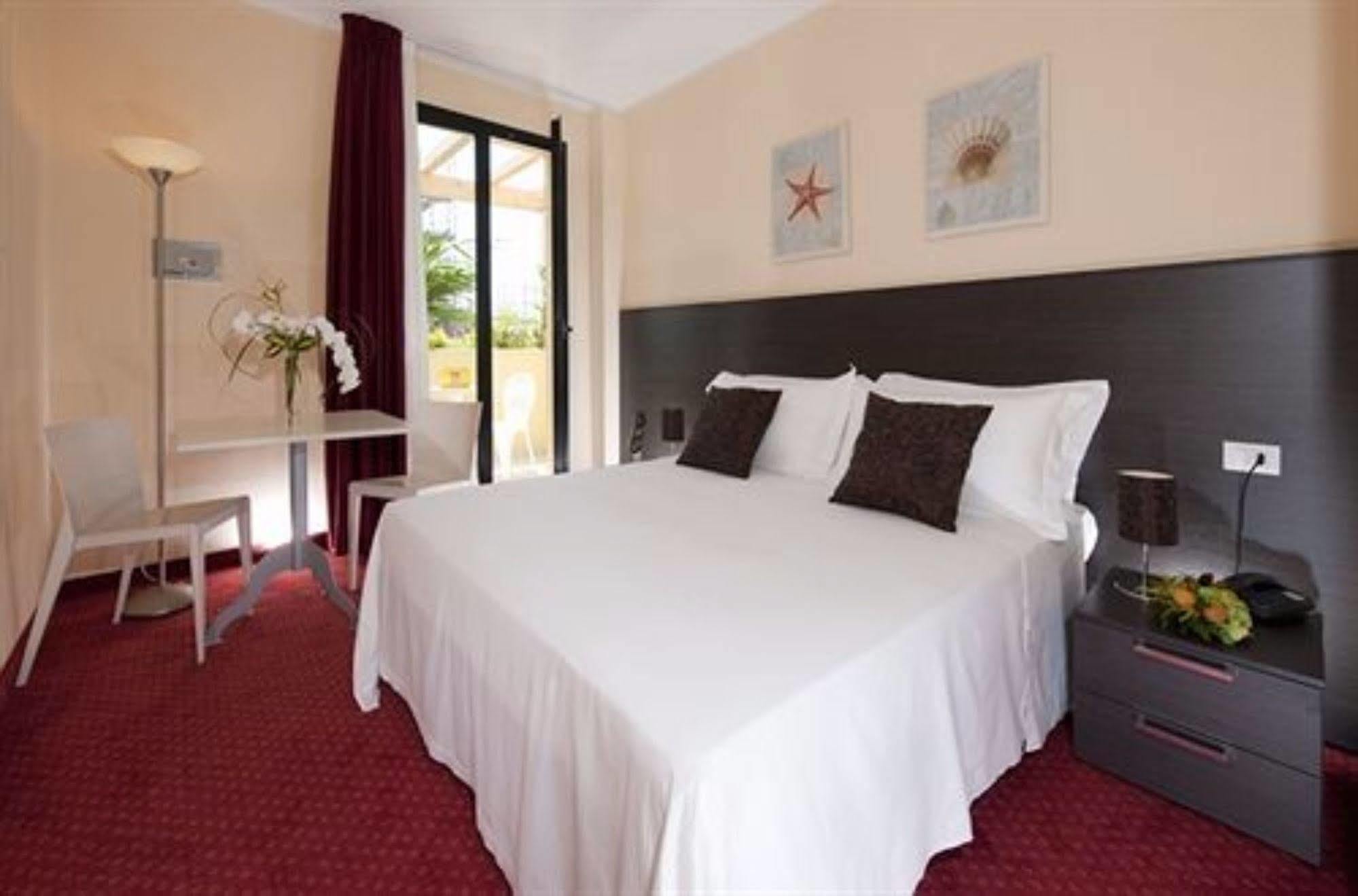 מיסאנו אדריאטיקו Park Hotel Kursaal מראה חיצוני תמונה