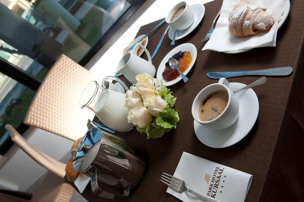 מיסאנו אדריאטיקו Park Hotel Kursaal מסעדה תמונה
